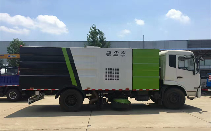 東風(fēng)天錦吸塵車