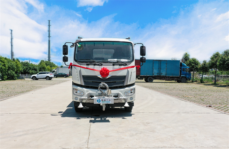 福田領航ES715方玉柴245馬力六缸發(fā)動機灑水車重載版價格